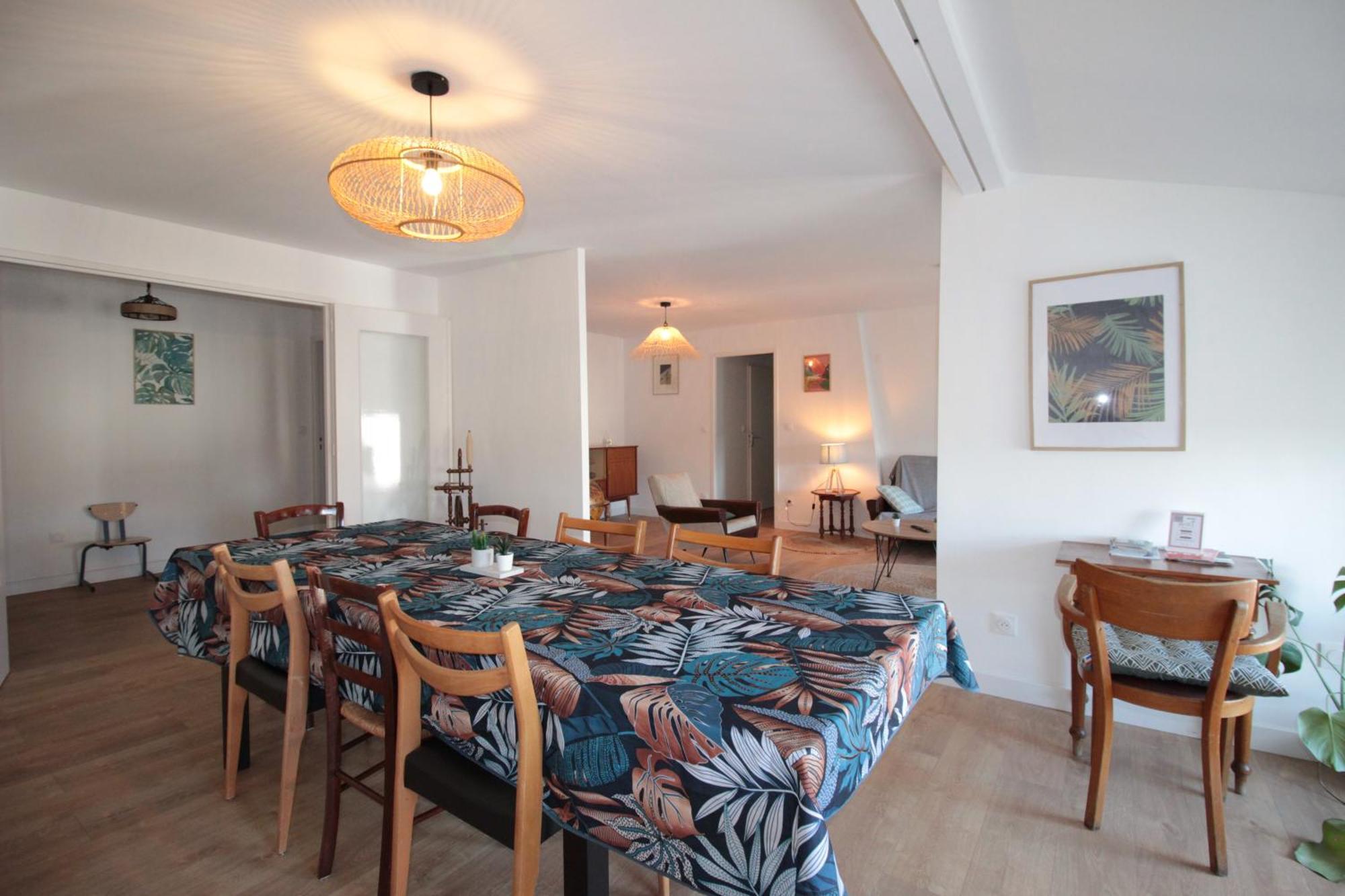 Logement Neuf "Meuse" - Hyper Centre - Parking Proche - Proche Gare - 4 Chambres - Terrasse Couverte - Wifi ! Gere Par Prestazen'Services Verdun-sur-Meuse Kültér fotó