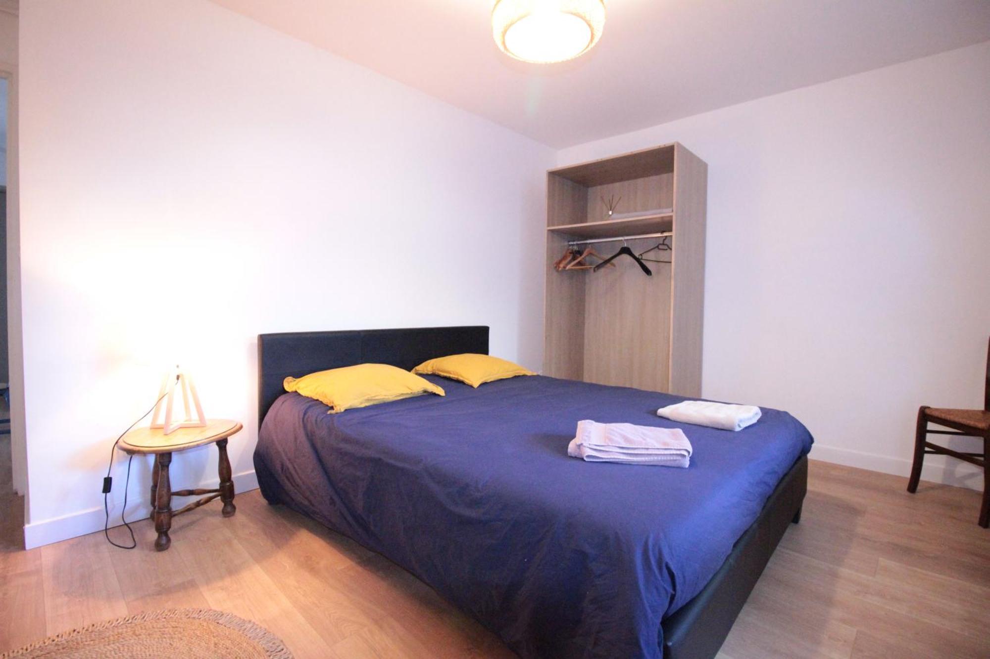 Logement Neuf "Meuse" - Hyper Centre - Parking Proche - Proche Gare - 4 Chambres - Terrasse Couverte - Wifi ! Gere Par Prestazen'Services Verdun-sur-Meuse Kültér fotó